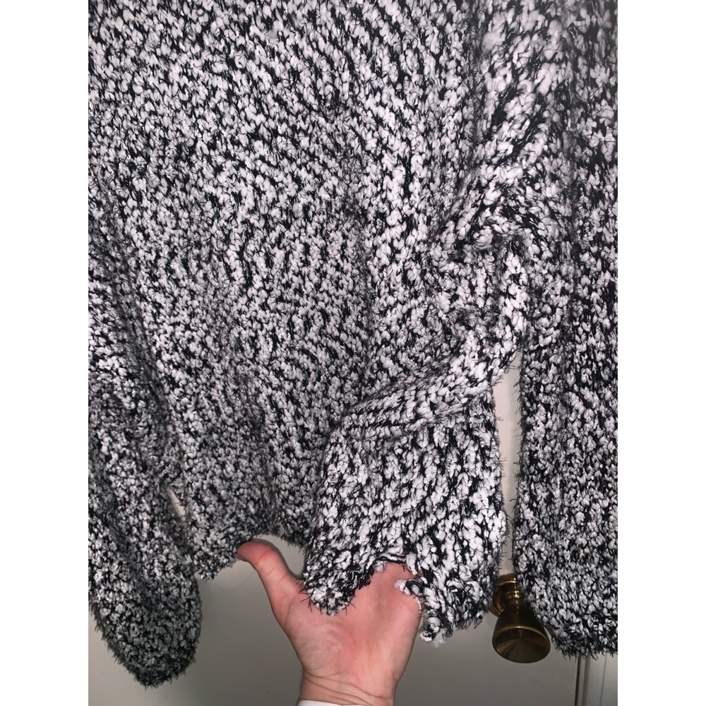 Sweater - Picture 3 of 3
